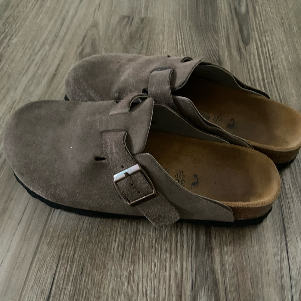 *not real* birkenstock clogs